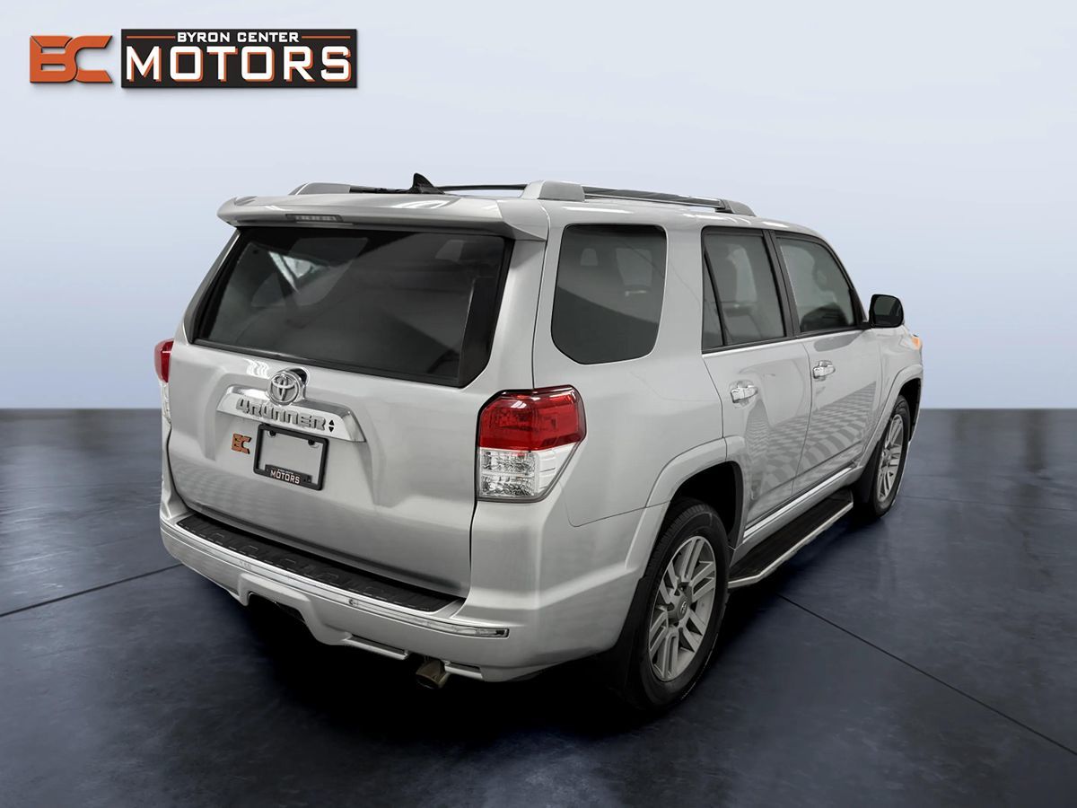Toyota 4Runner photo 6