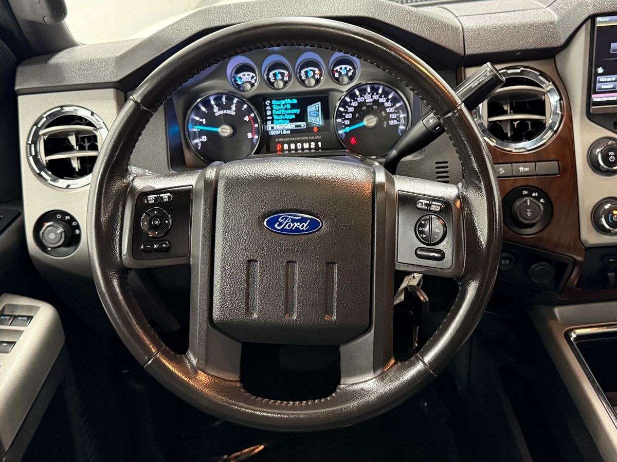 Ford F-350 photo 17