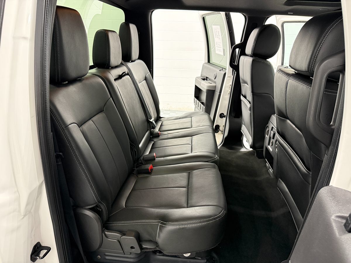 Ford F-350 photo 14