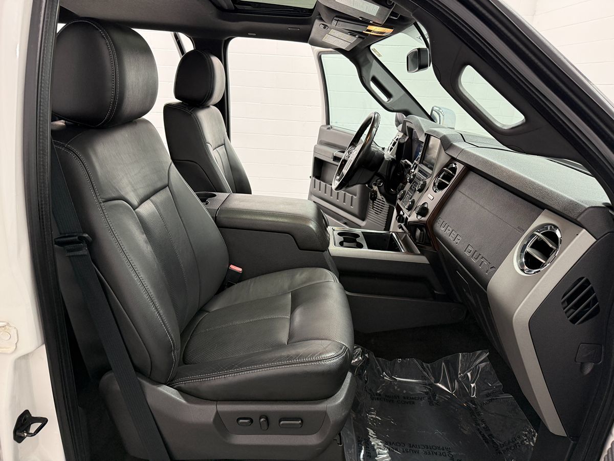 Ford F-350 photo 16