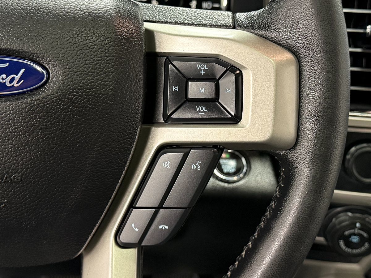 Ford F-150 photo 17