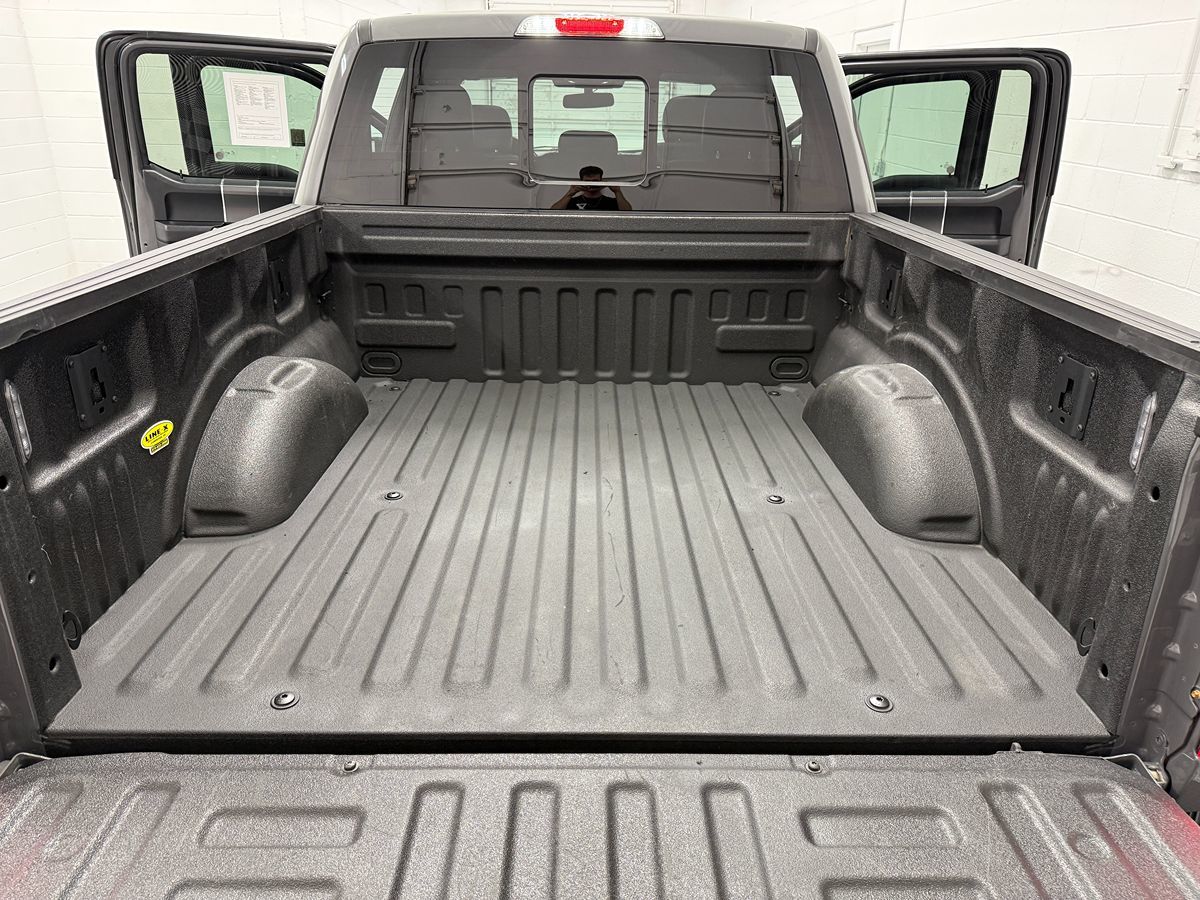 Ford F-150 photo 32