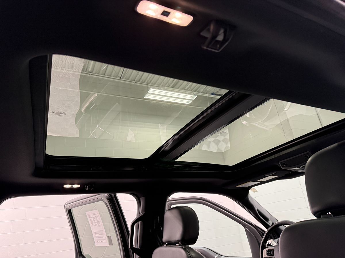 Ford F-150 photo 30