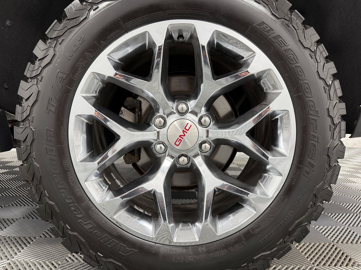 GMC Yukon photo 29