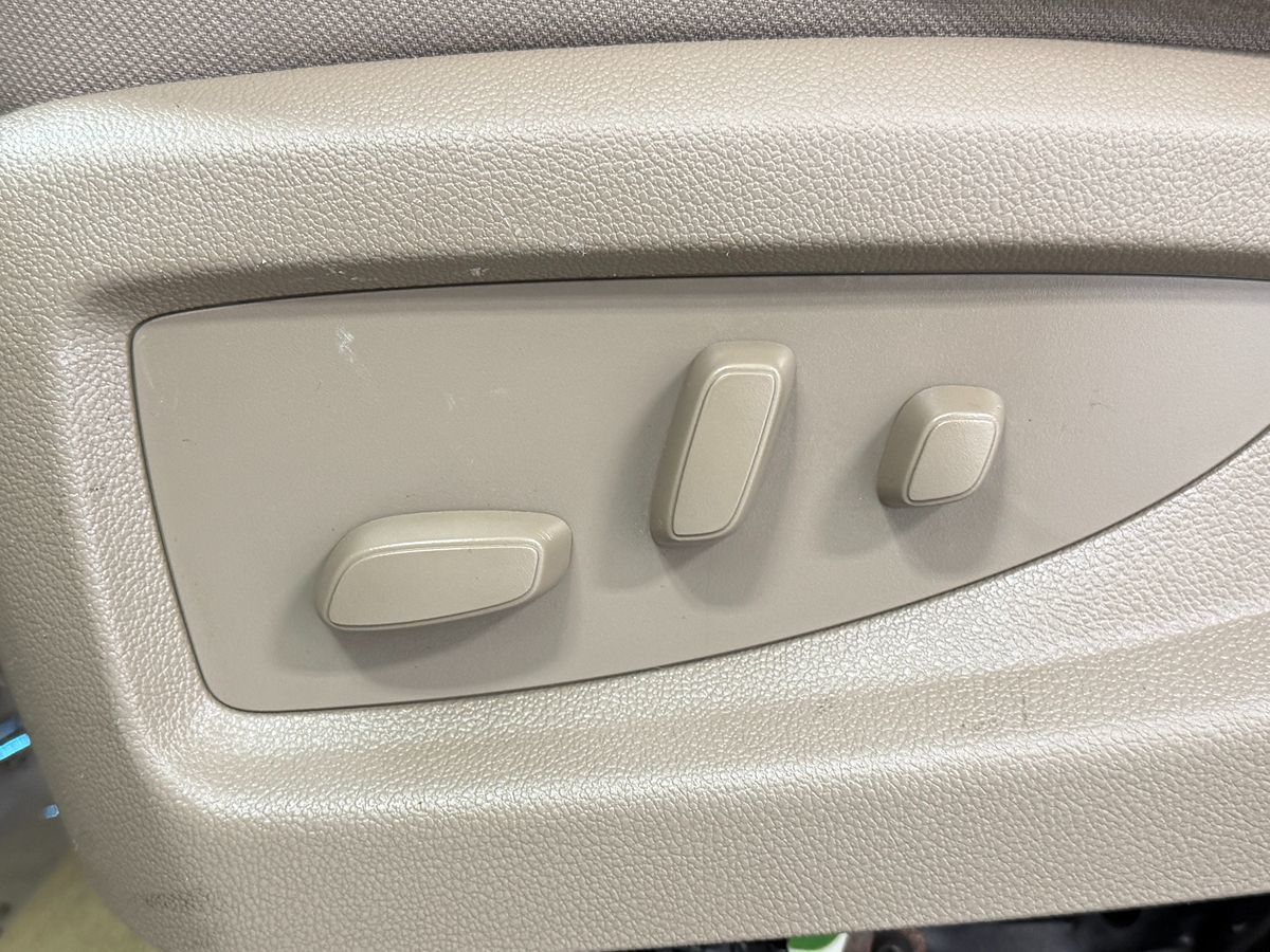 GMC Yukon photo 24