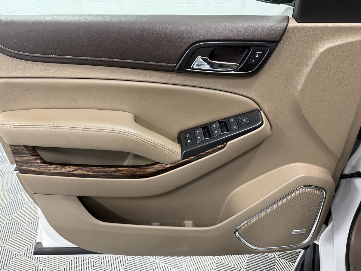 GMC Yukon photo 9