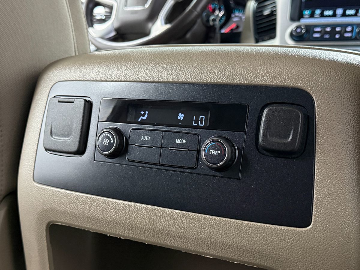 GMC Yukon photo 25