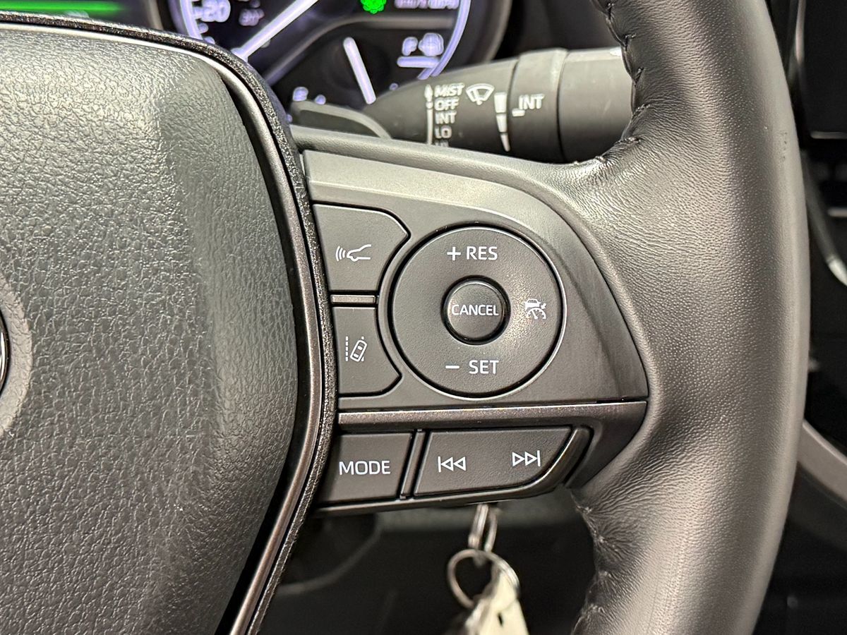 Toyota Camry photo 17