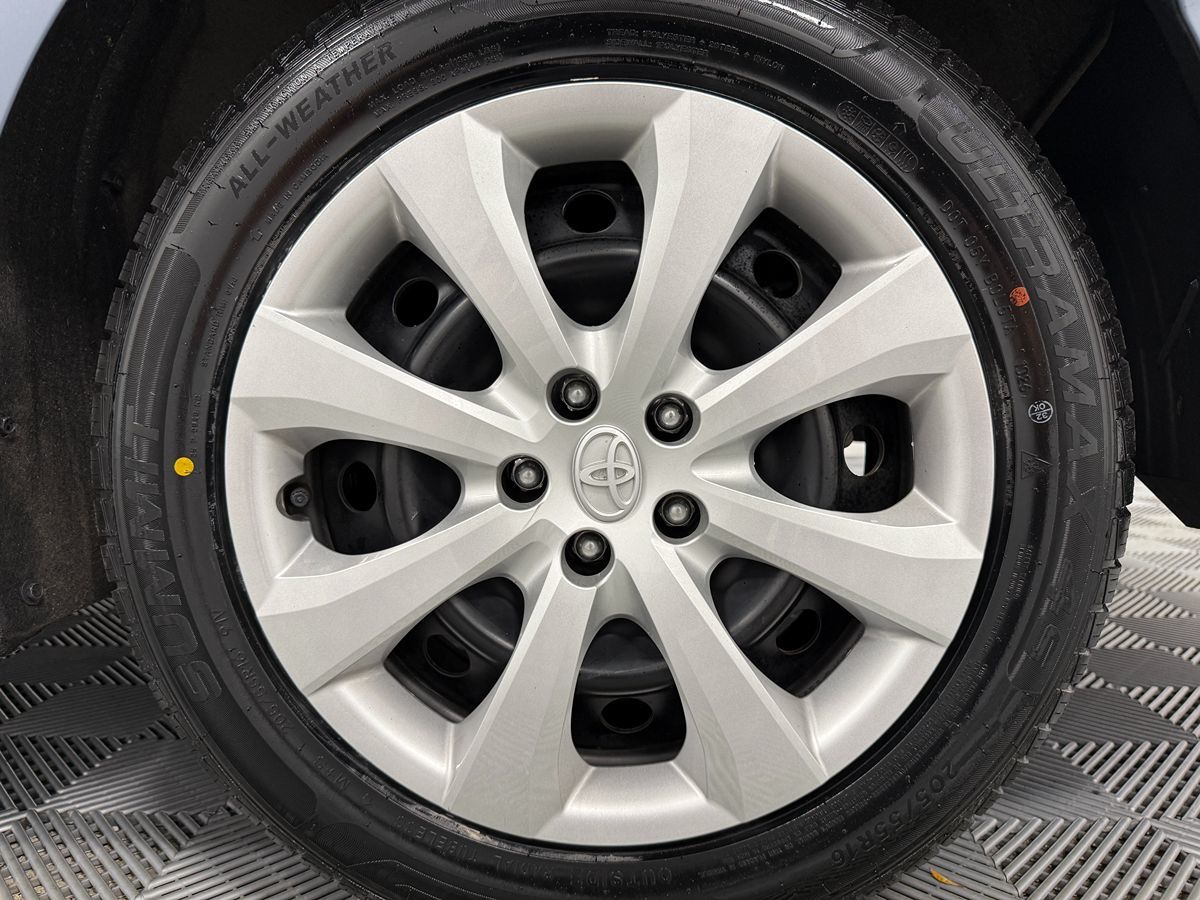 Toyota Corolla photo 24