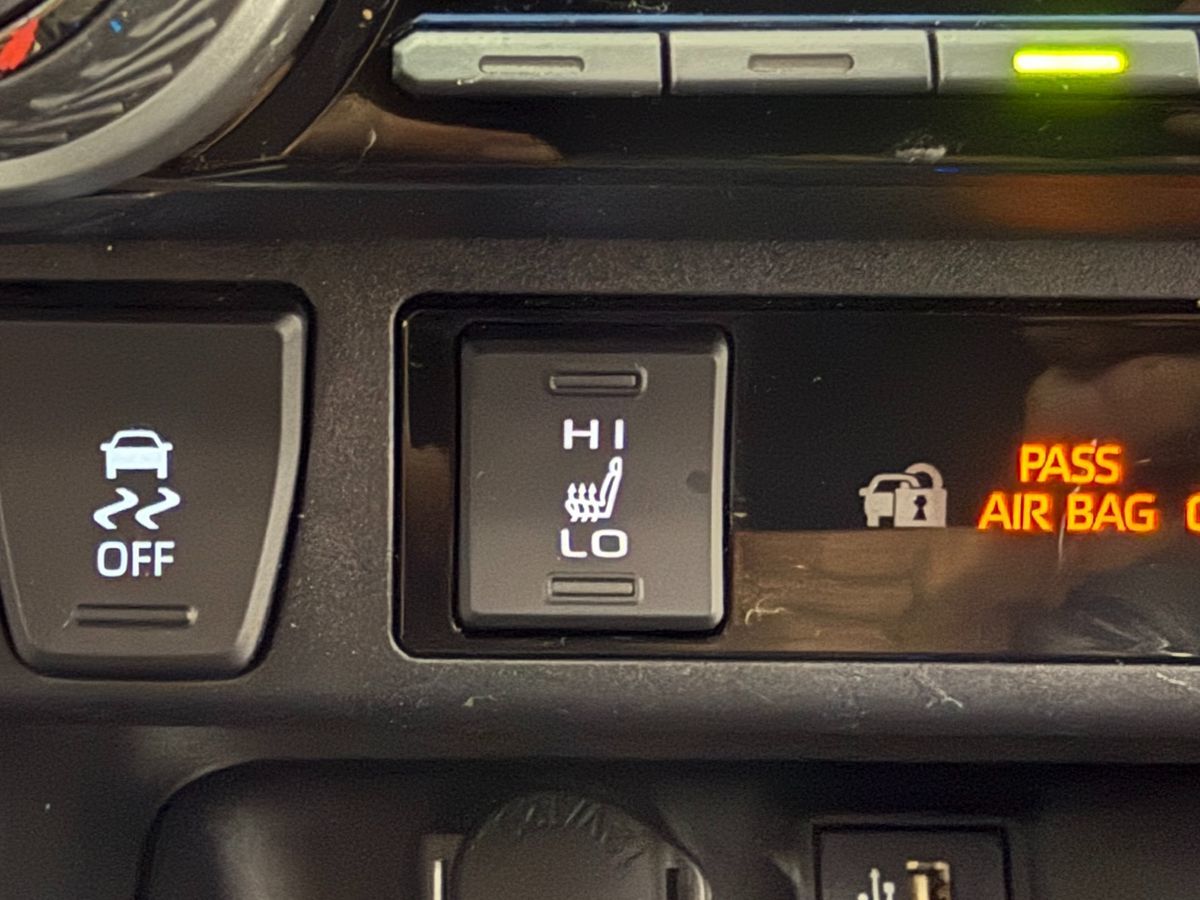Toyota RAV4 photo 23
