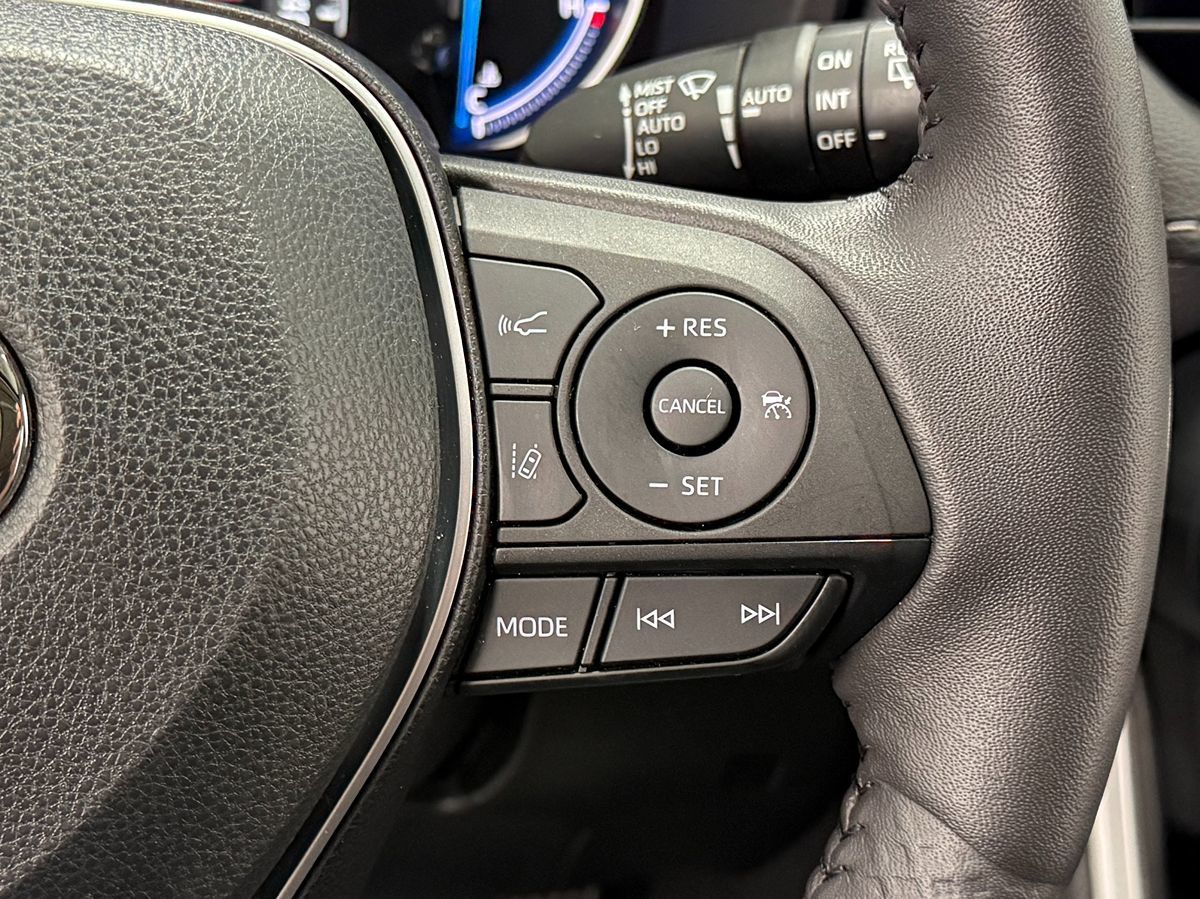 Toyota RAV4 photo 18