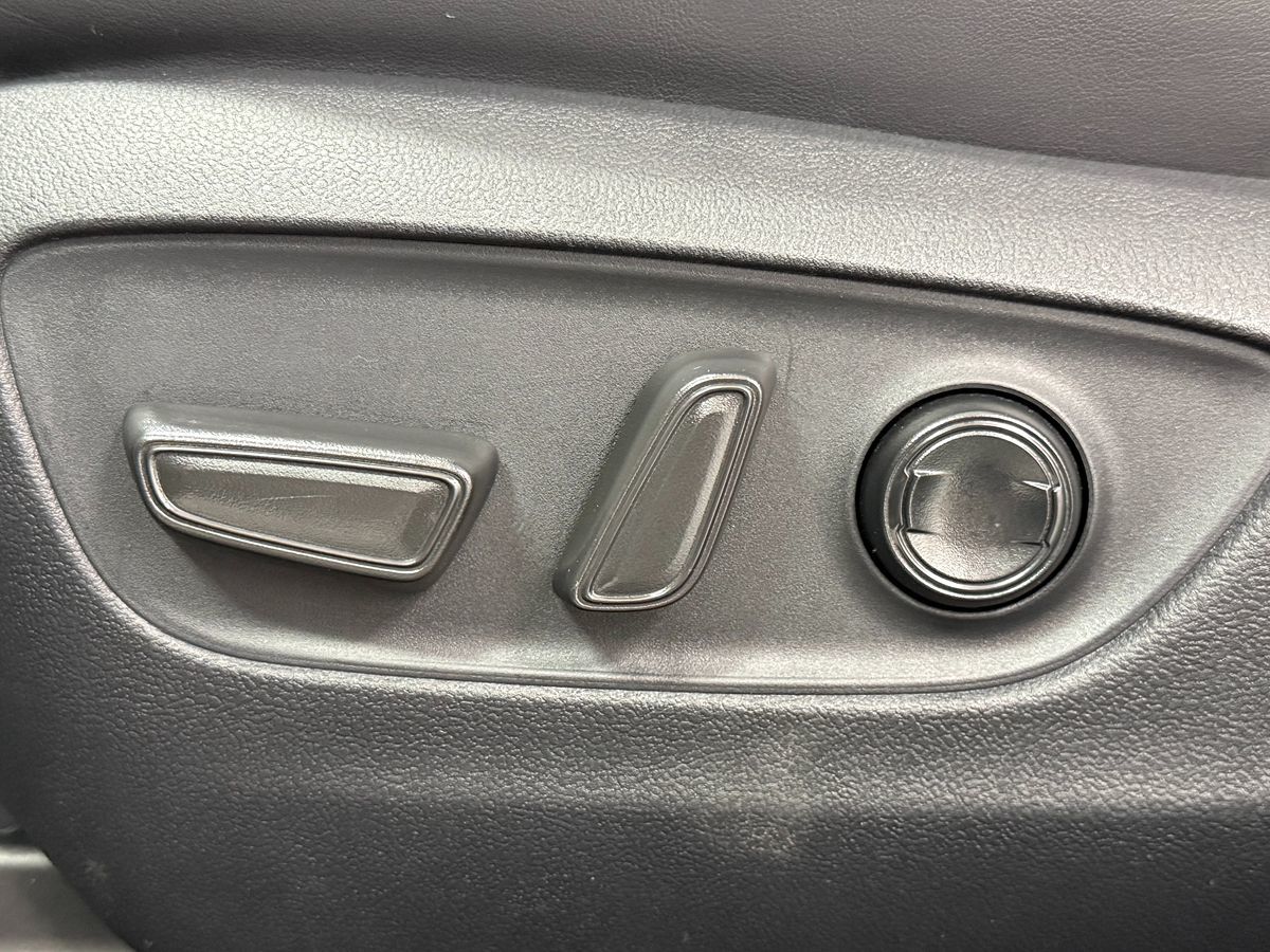 Toyota RAV4 photo 25