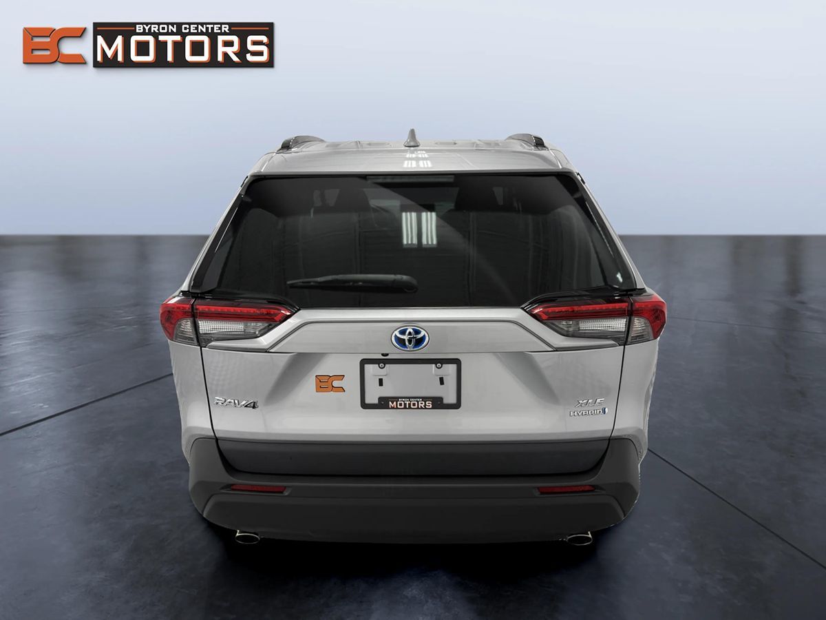 Toyota RAV4 photo 5