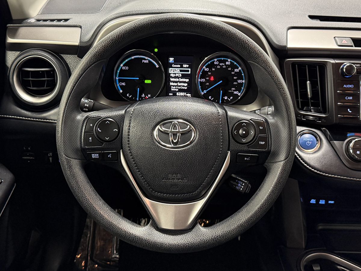 Toyota RAV4 photo 16