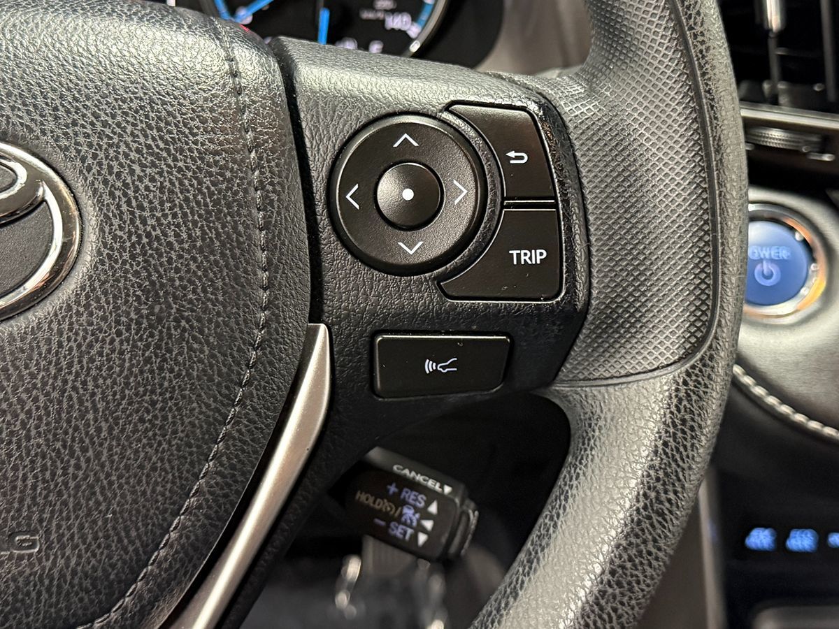 Toyota RAV4 photo 18