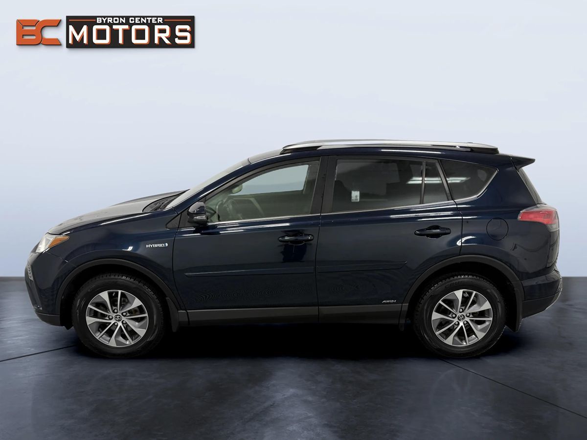 Toyota RAV4 photo 3