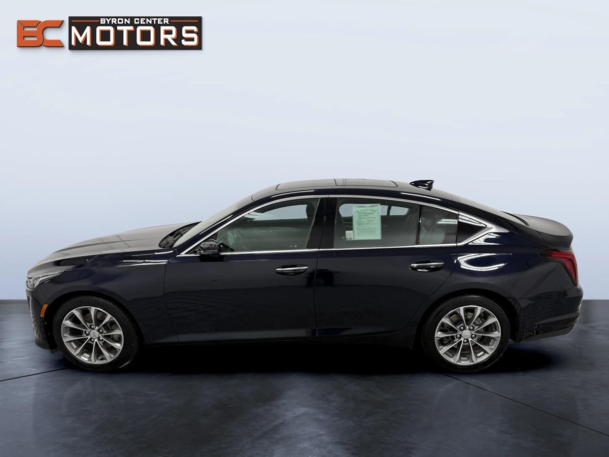 Cadillac CT5 photo 3