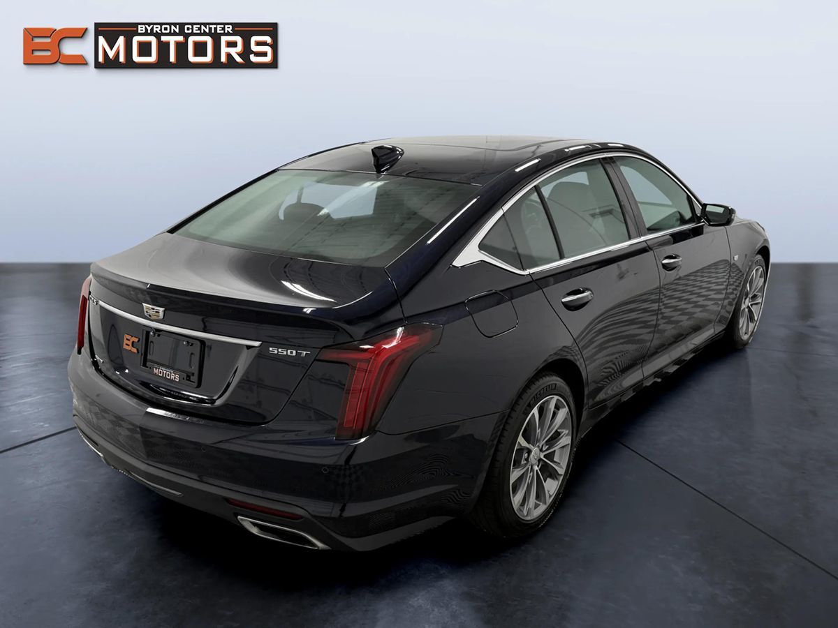 Cadillac CT5 photo 6