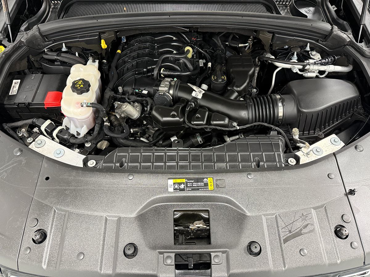 Photo 31 of this Jeep Grand Cherokee