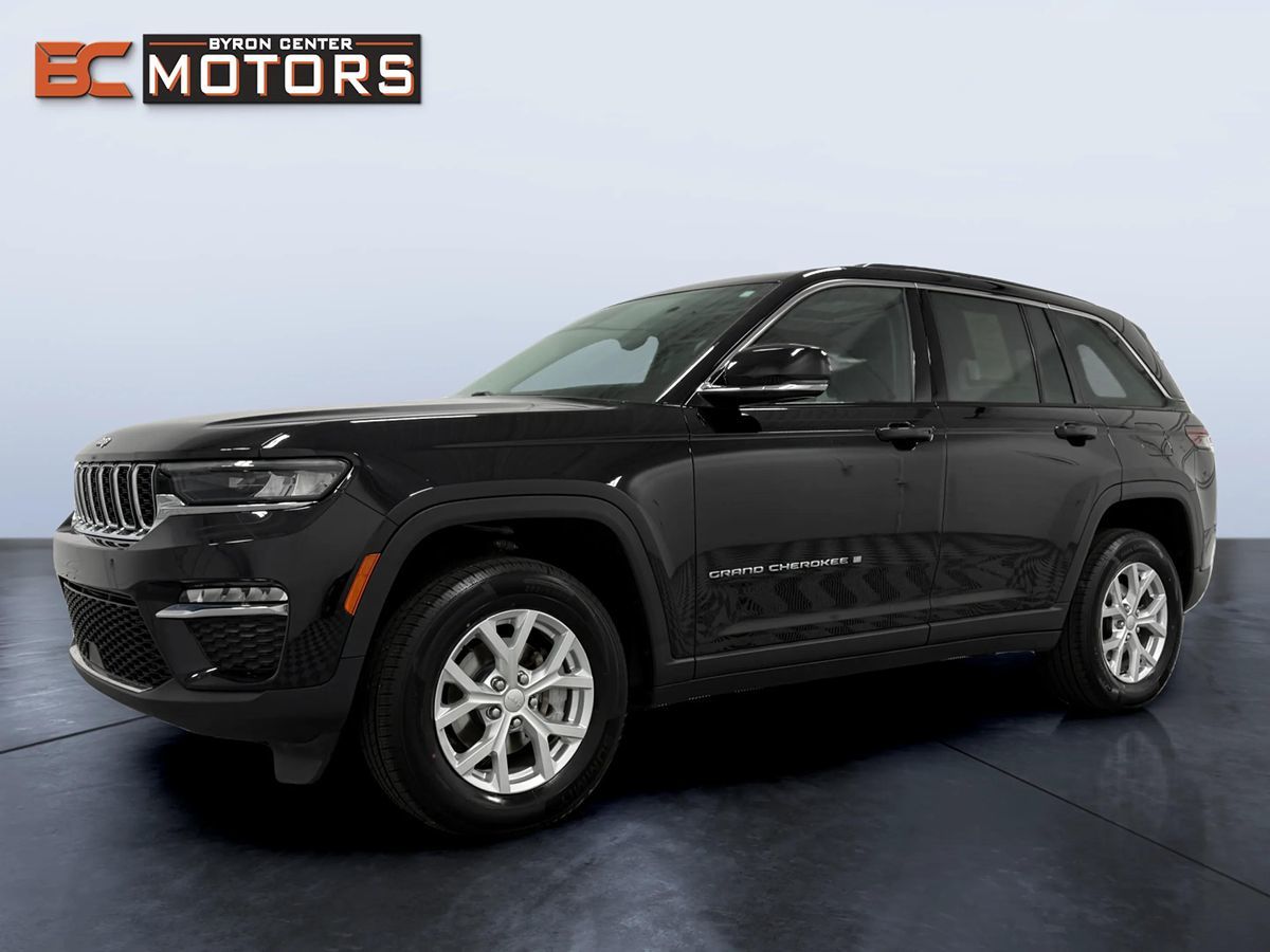 Photo 2 of this Jeep Grand Cherokee