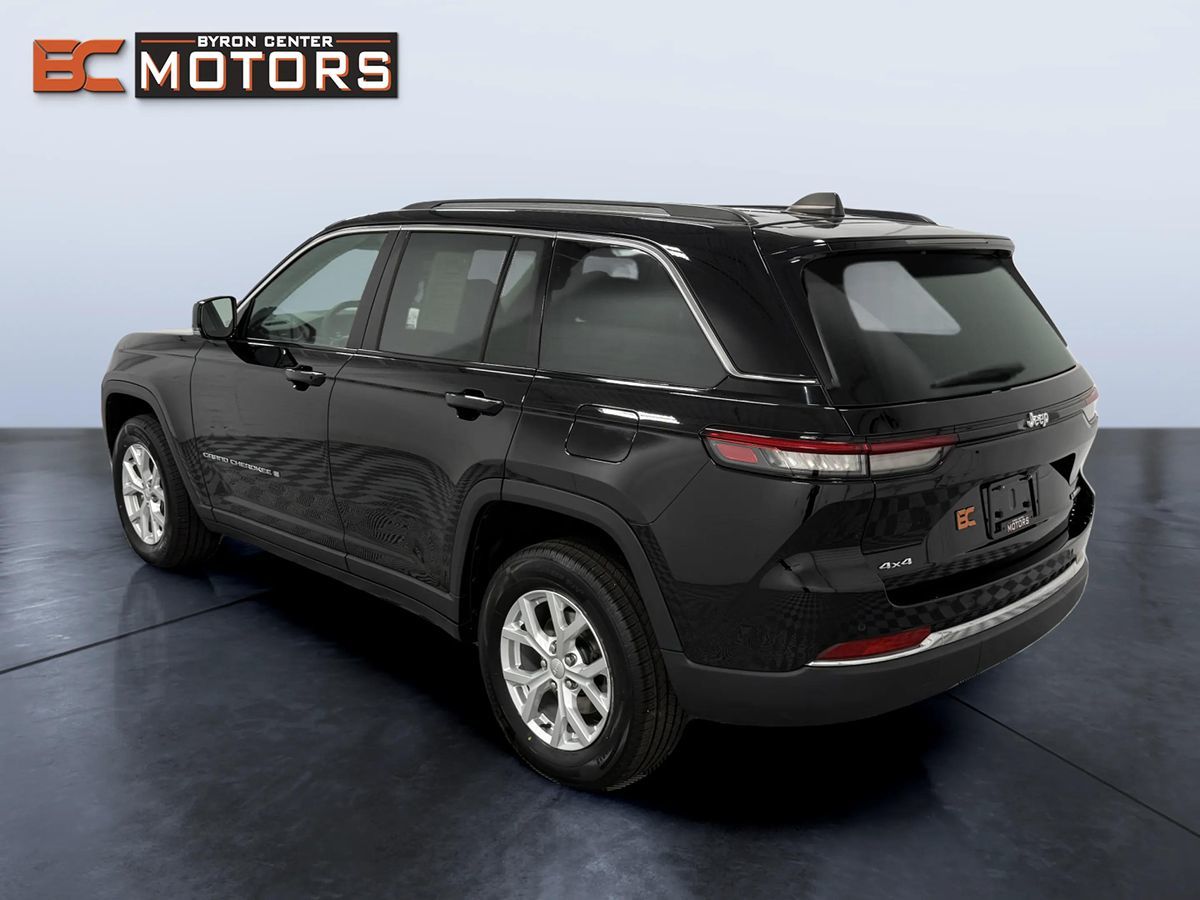 Photo 4 of this Jeep Grand Cherokee