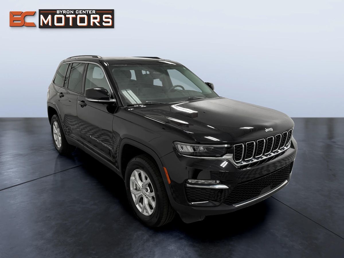 Photo 7 of this Jeep Grand Cherokee