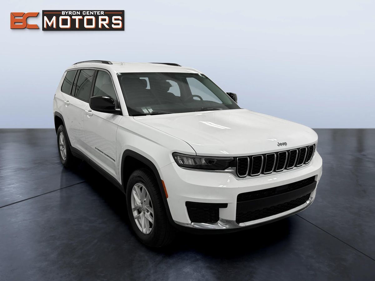 Photo 7 of this Jeep Grand Cherokee L
