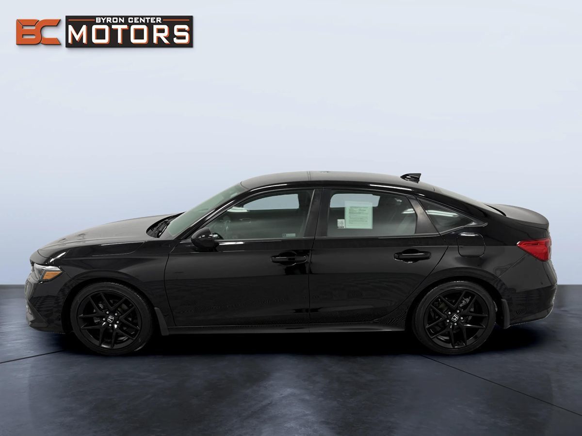 Photo 3 of this Honda Civic Sedan