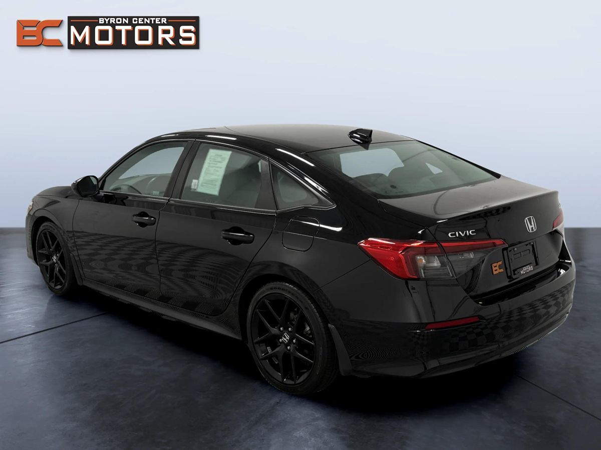 Photo 4 of this Honda Civic Sedan