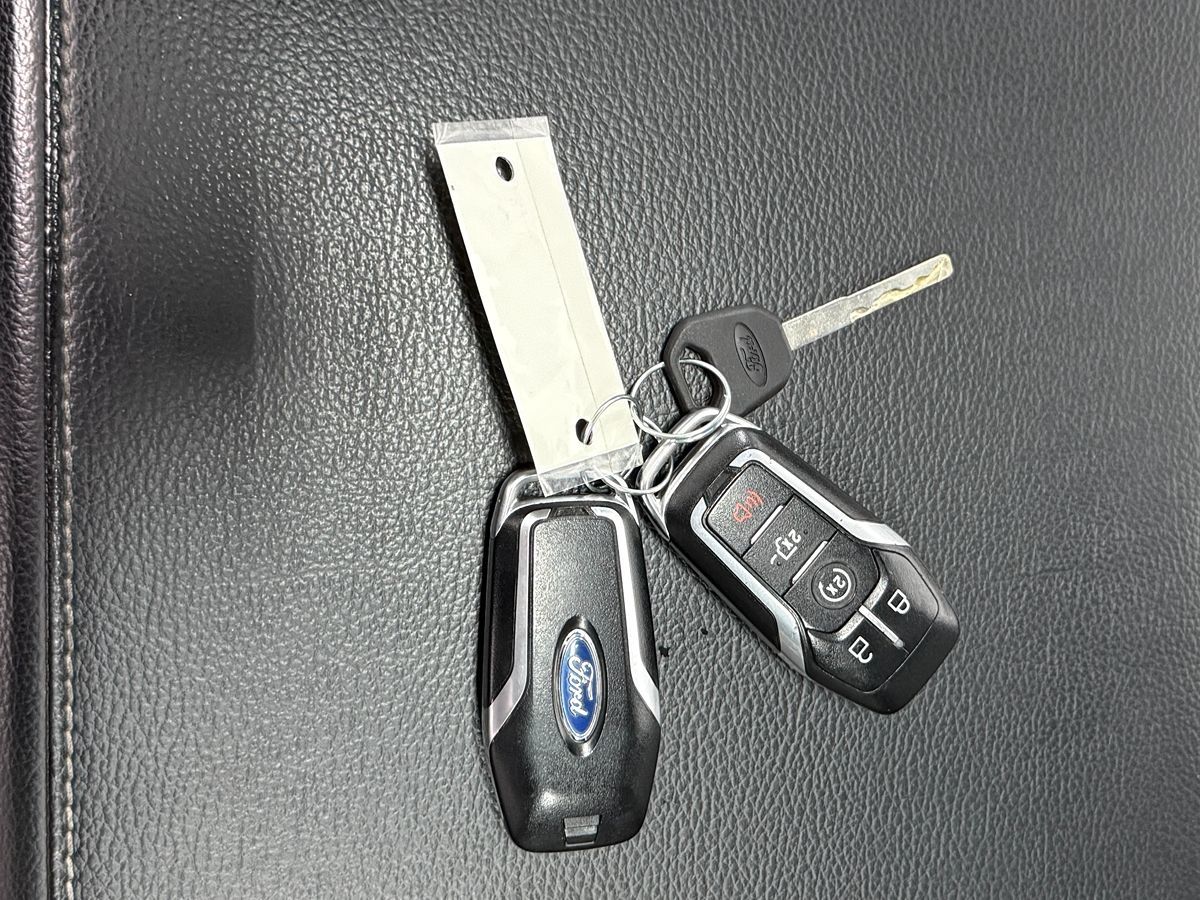 Ford F-150 photo 35