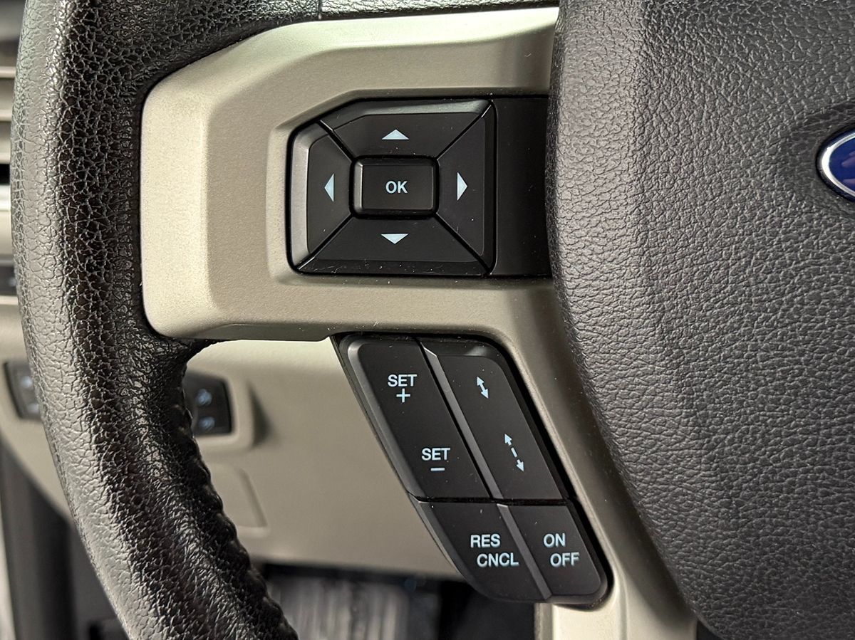 Ford F-150 photo 16