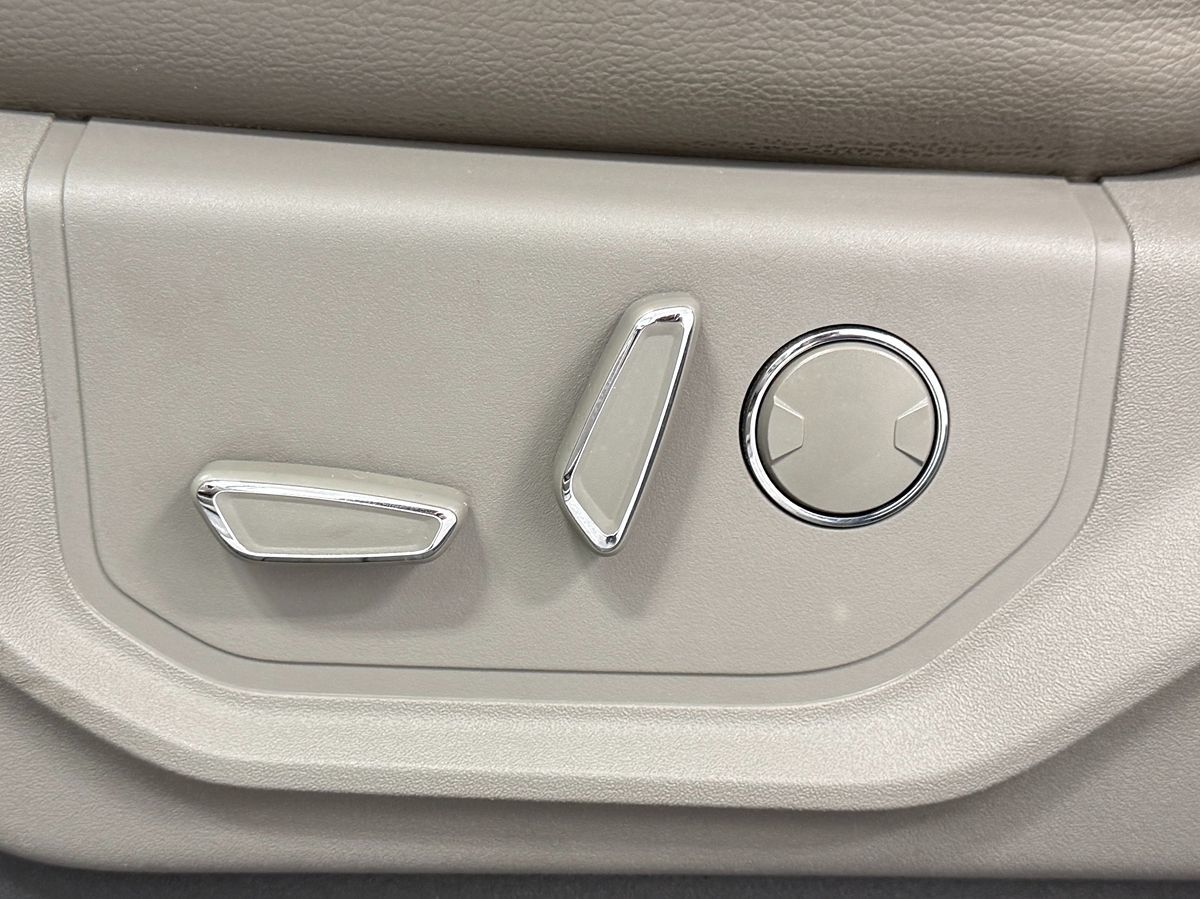 Ford F-150 photo 28