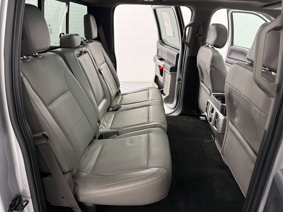Ford F-150 photo 12