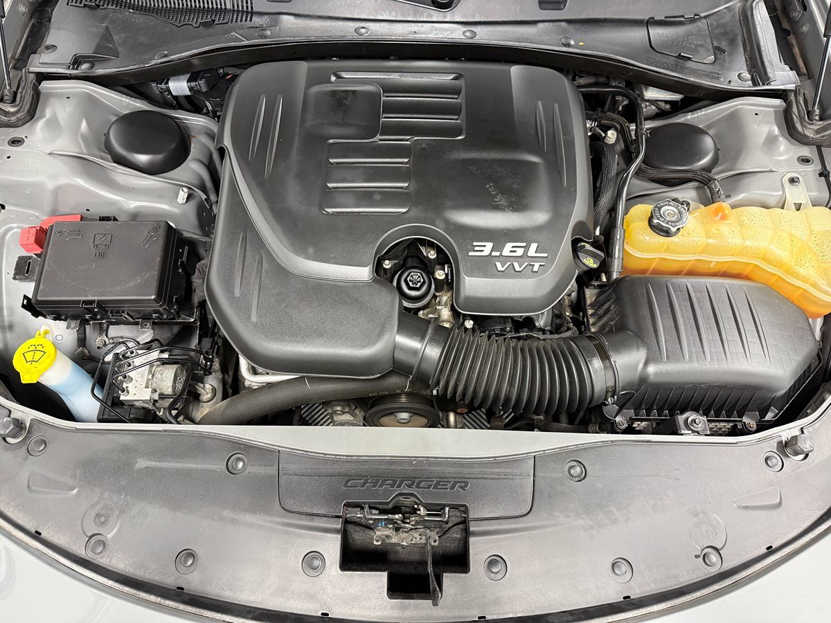 Dodge Charger photo 27