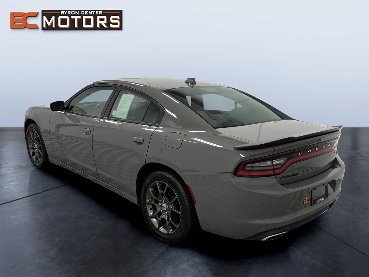 Dodge Charger photo 4