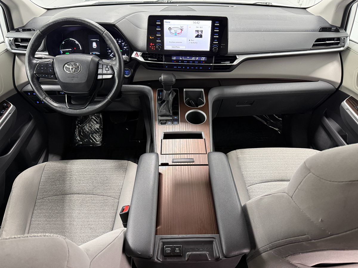 Toyota Sienna photo 12