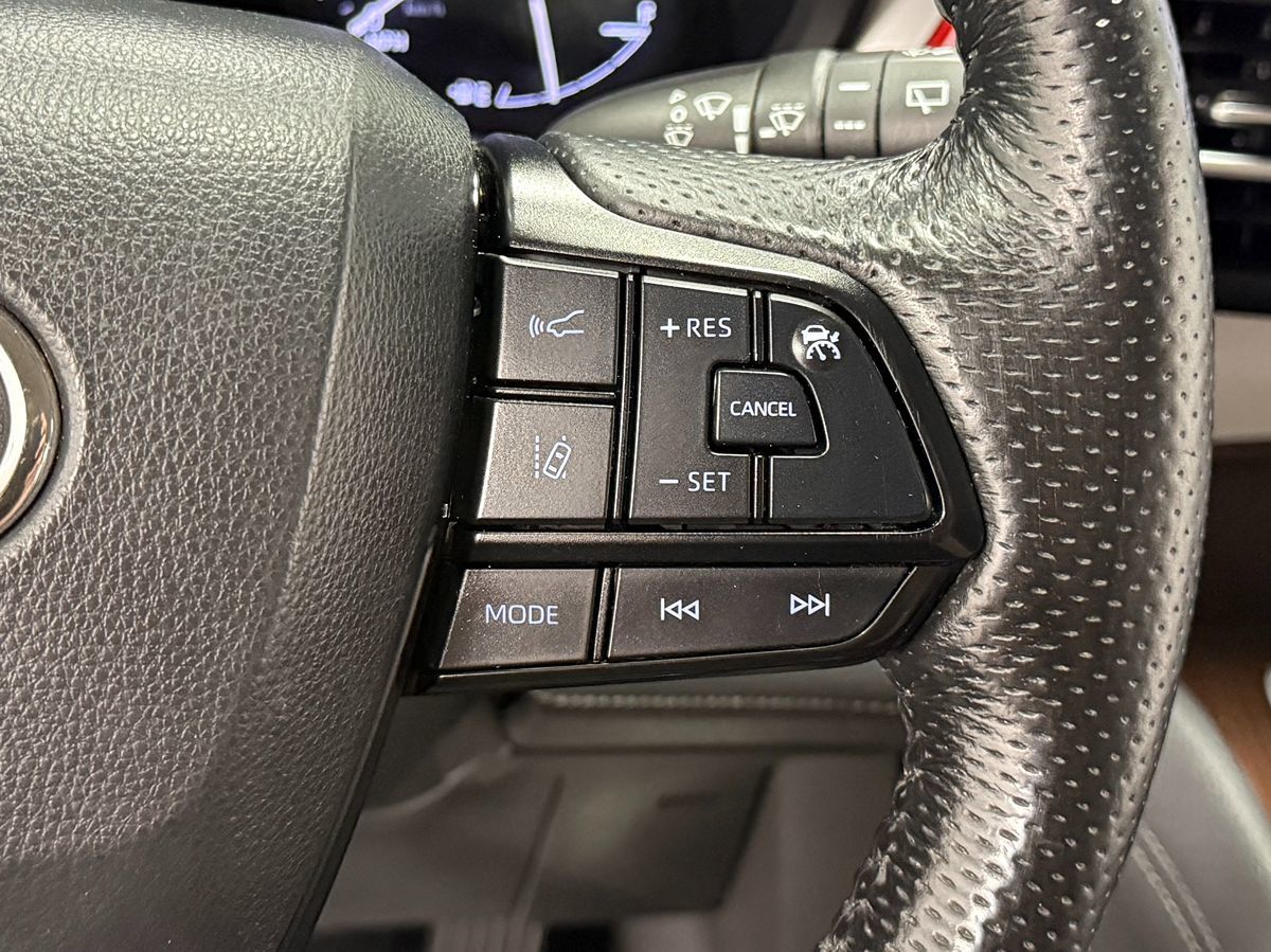 Toyota Sienna photo 19