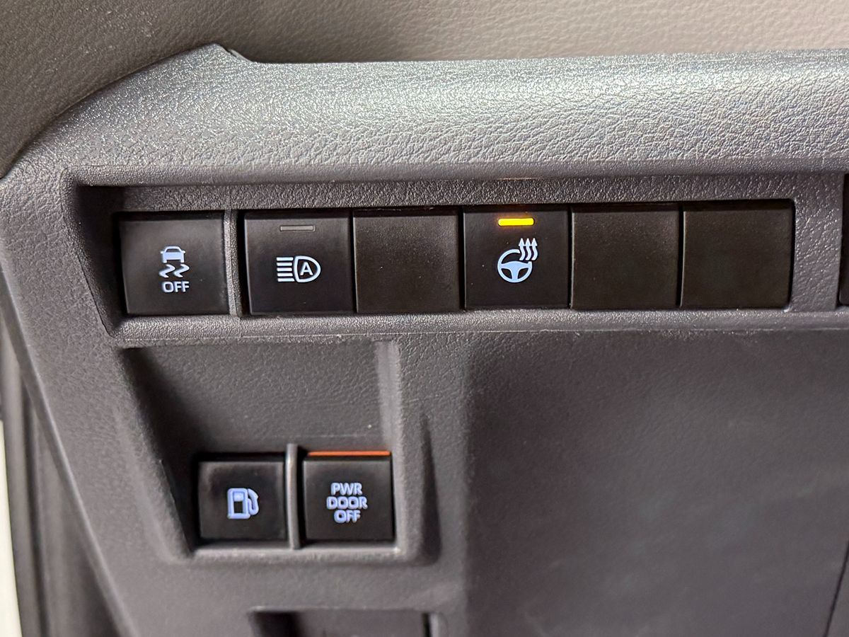 Toyota Sienna photo 21
