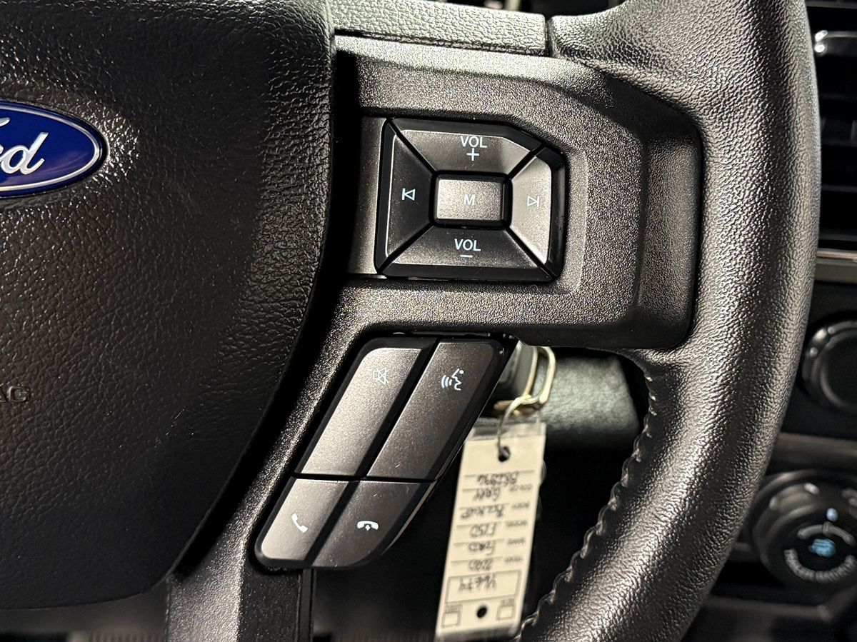 Ford F-150 photo 17