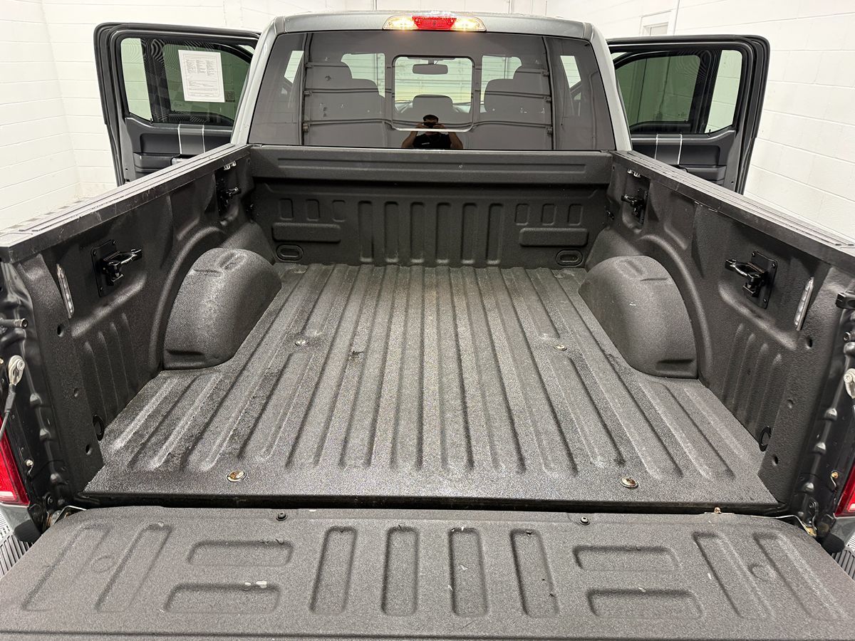 Ford F-150 photo 27