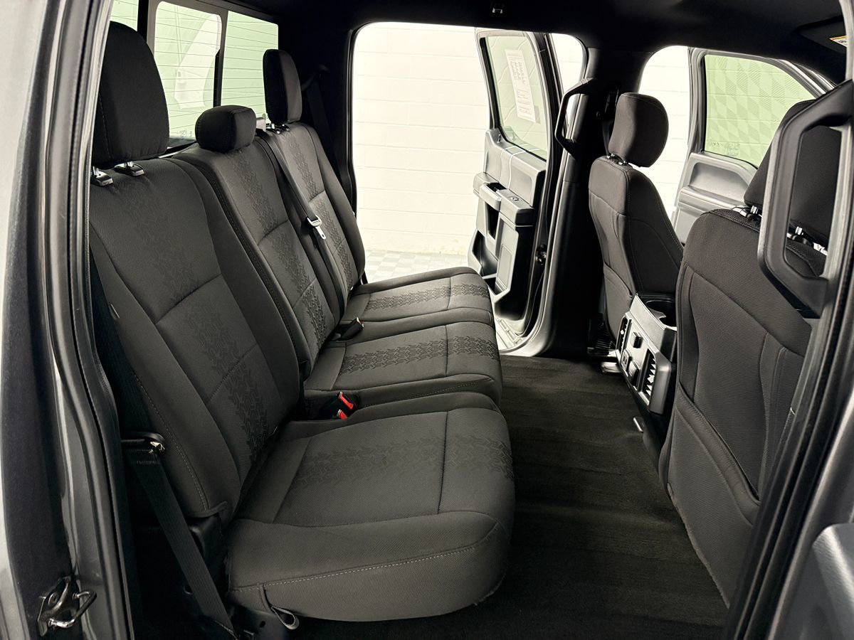 Ford F-150 photo 12