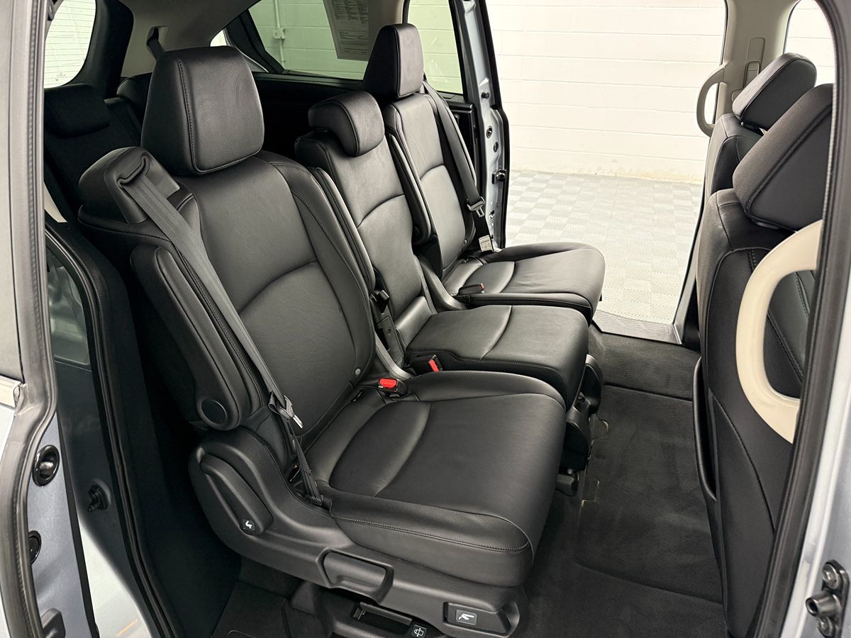 Honda Odyssey photo 12