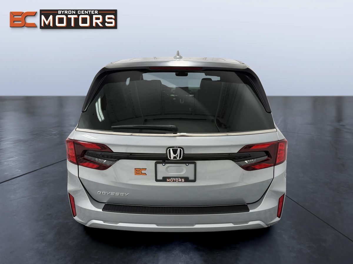 Honda Odyssey photo 5