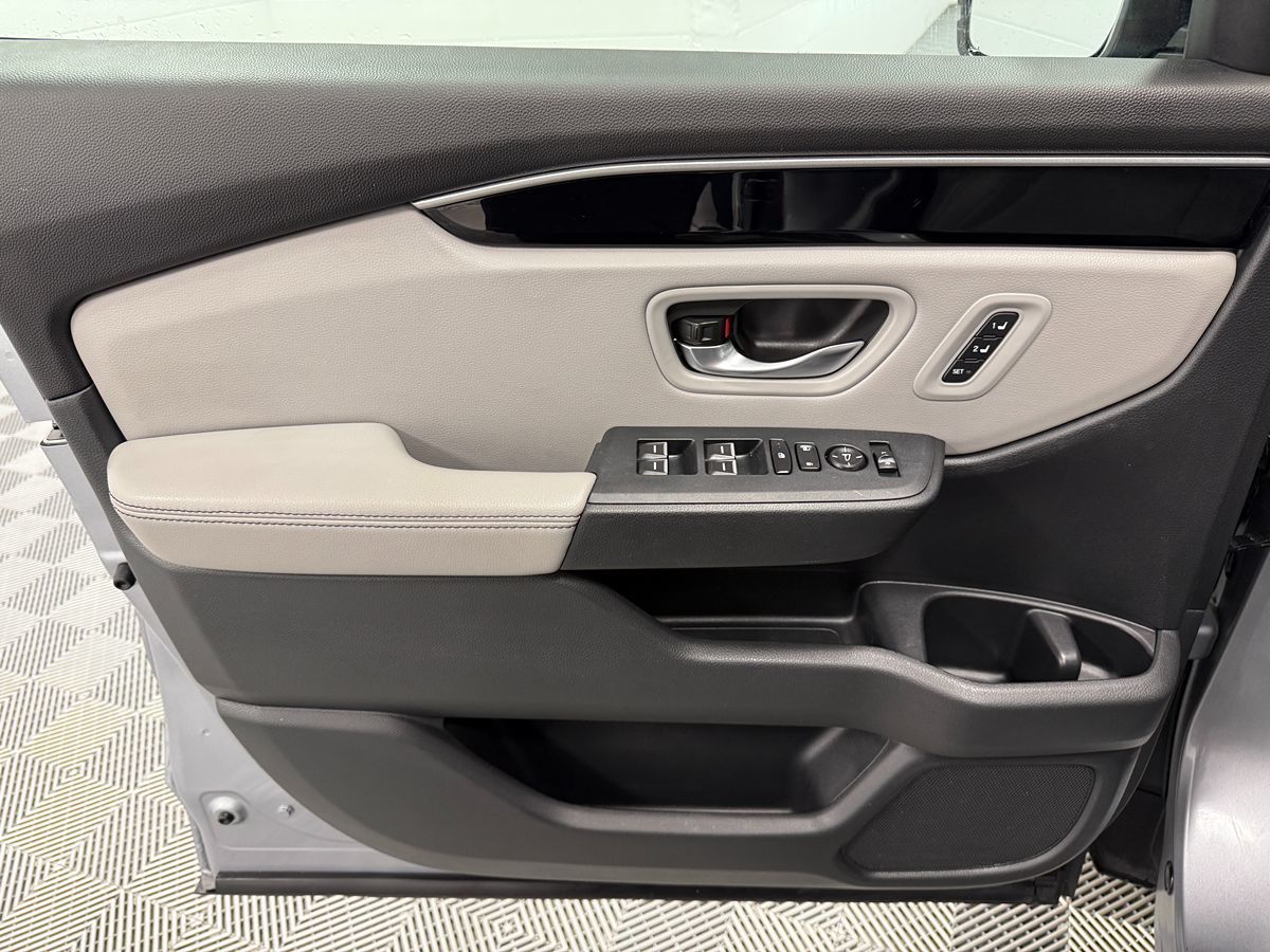 Honda Pilot photo 9