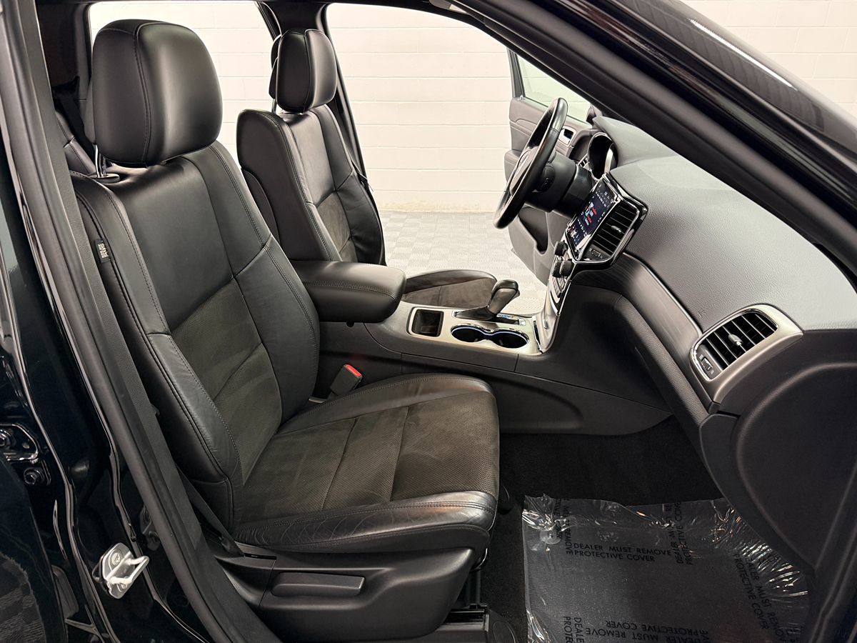 Jeep Grand Cherokee photo 14