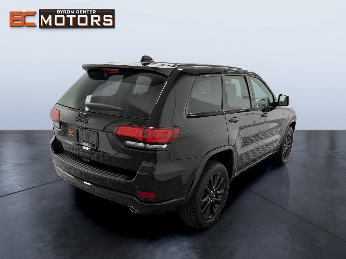 Jeep Grand Cherokee photo 6