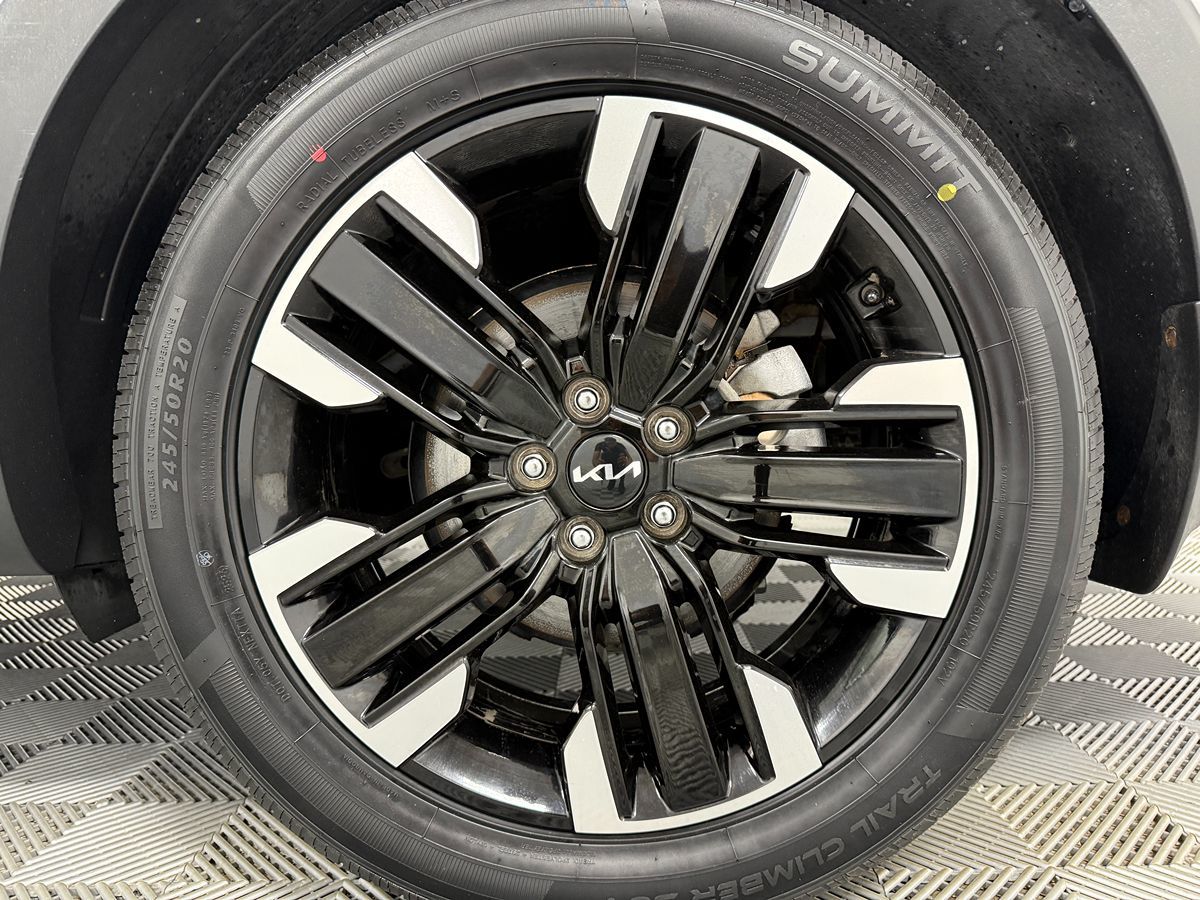 Photo 44 of this Kia Telluride