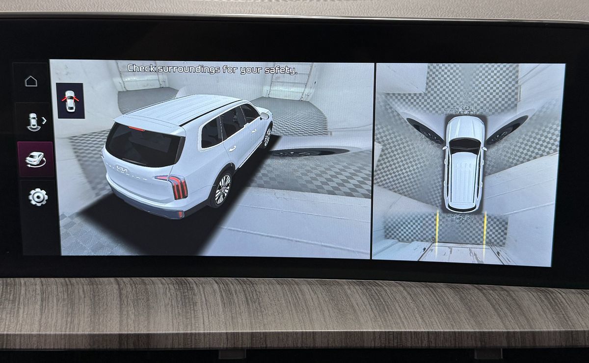 Photo 27 of this Kia Telluride