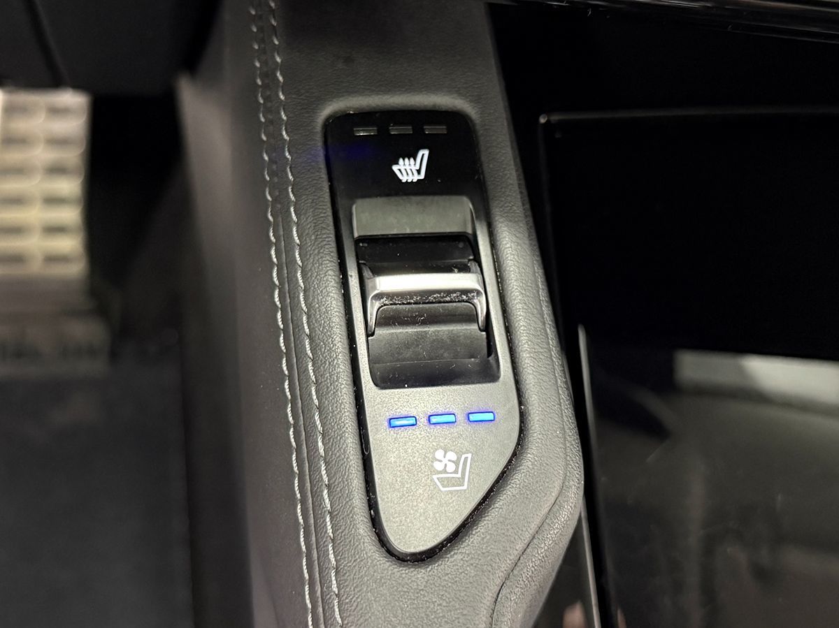 Photo 28 of this Kia Telluride
