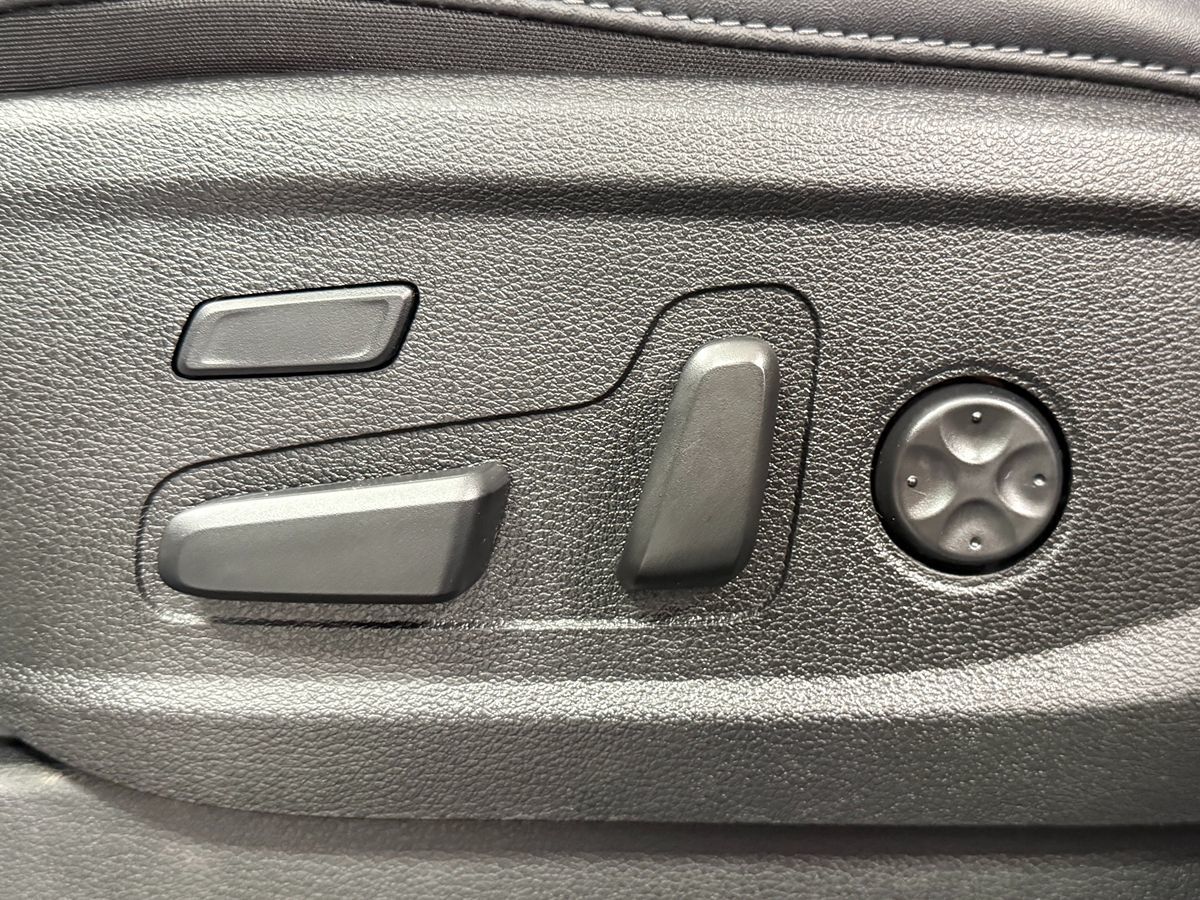 Photo 33 of this Kia Telluride